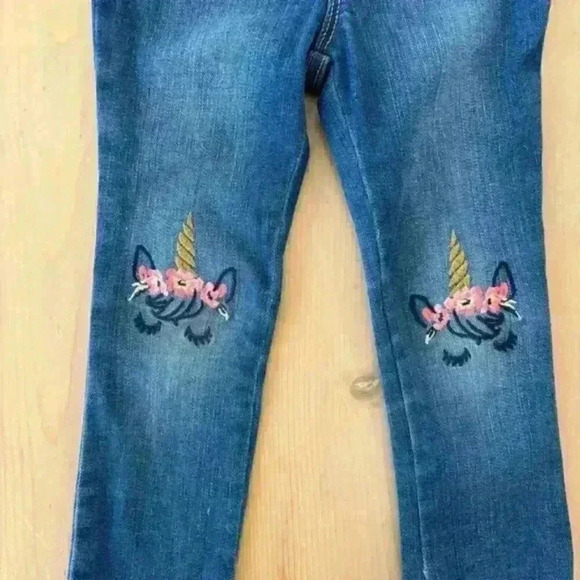 NWT Girls 4T Gap Jeggings Skinny Jeans 2 Pairs - Picture 4 of 6